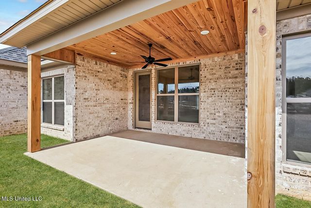 1018 Kensington Drive, Flowood, MS 39232