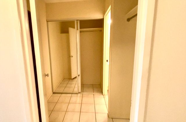 44 Washington St 612, Brookline, MA 02445