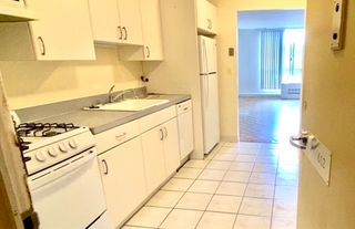 44 Washington St 612, Brookline, MA 02445