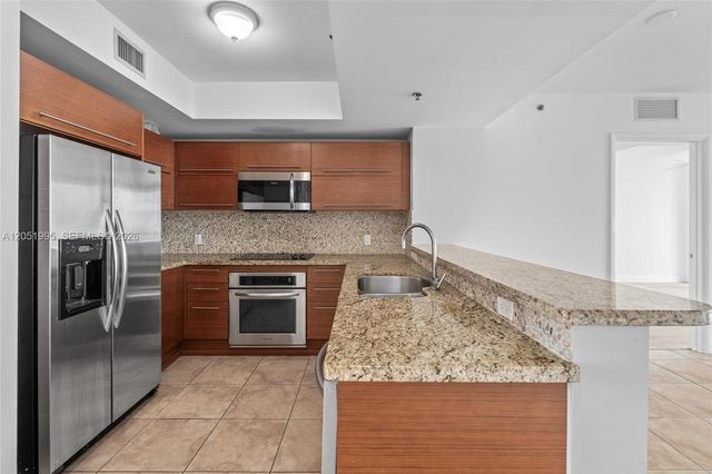 2681 N Flamingo Road 2205S, Sunrise, FL 33323