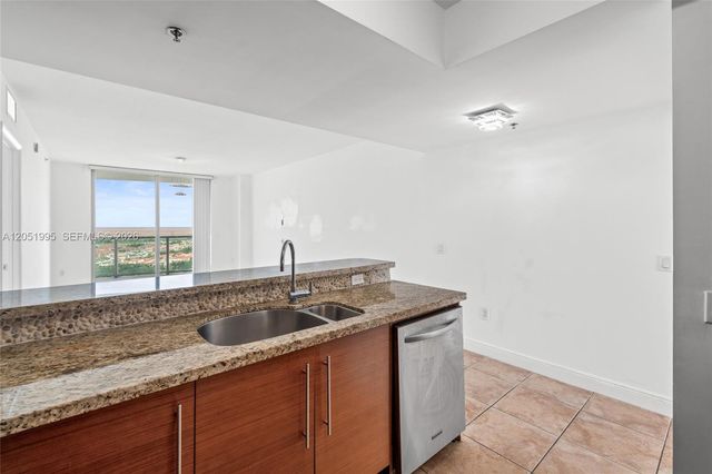2681 N Flamingo Road 2205S, Sunrise, FL 33323