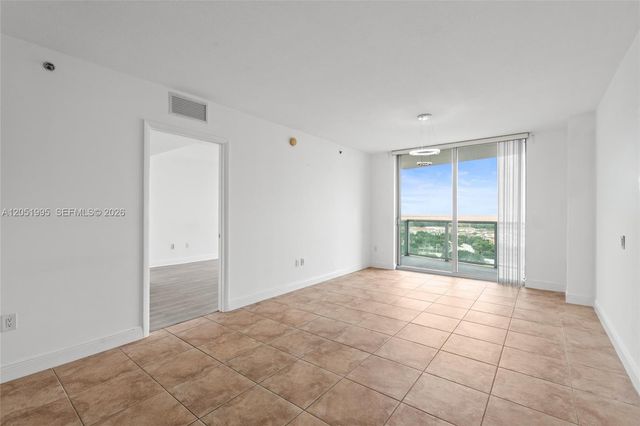 2681 N Flamingo Road 2205S, Sunrise, FL 33323
