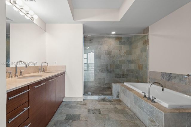 2681 N Flamingo Road 2205S, Sunrise, FL 33323