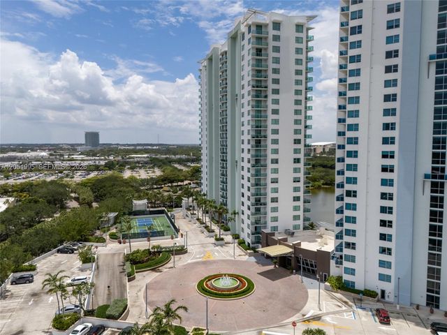 2681 N Flamingo Road 2205S, Sunrise, FL 33323