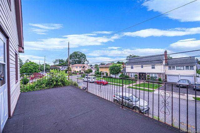 338 California Avenue, Uniondale, NY 11553