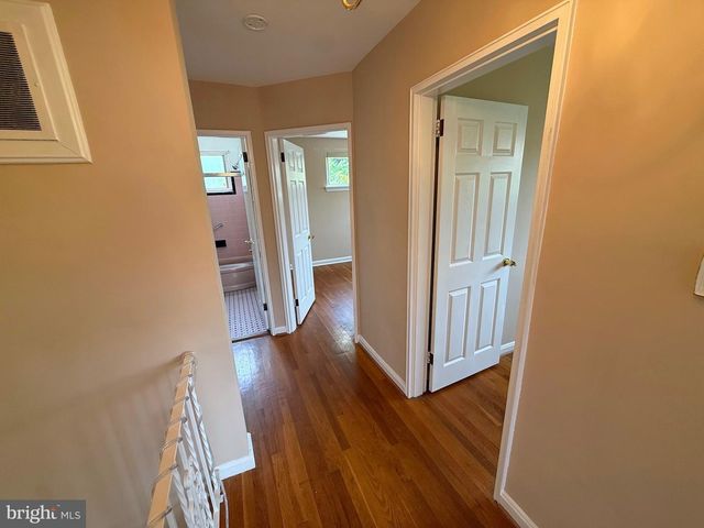 7104 ADELPHI RD, Hyattsville, MD 20782