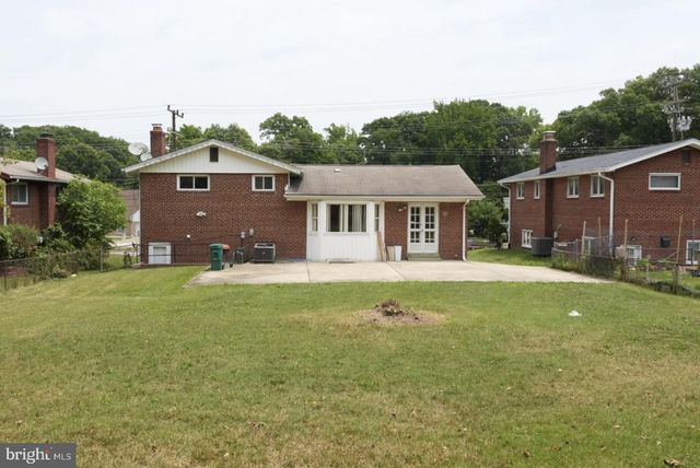 7104 ADELPHI RD, Hyattsville, MD 20782