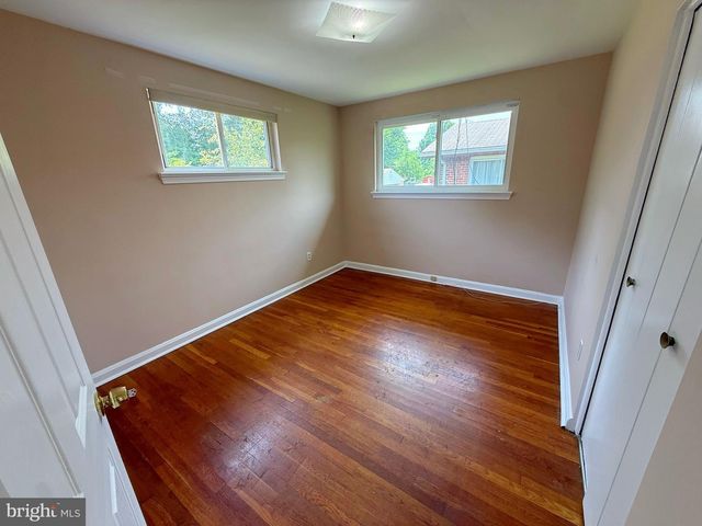 7104 ADELPHI RD, Hyattsville, MD 20782