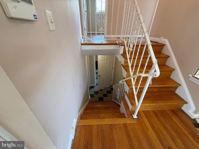 7104 ADELPHI RD, Hyattsville, MD 20782