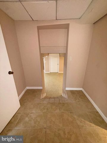 7104 ADELPHI RD, Hyattsville, MD 20782