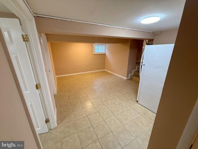 7104 ADELPHI RD, Hyattsville, MD 20782