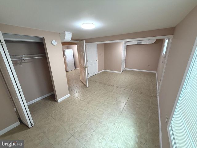 7104 ADELPHI RD, Hyattsville, MD 20782