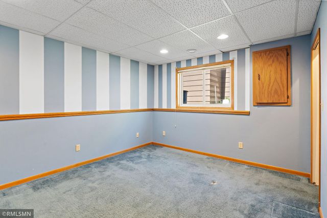3220 Marlin Avenue, Vadnais Heights, MN 55127