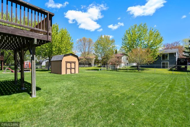 3220 Marlin Avenue, Vadnais Heights, MN 55127