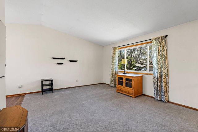 3220 Marlin Avenue, Vadnais Heights, MN 55127