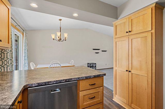 3220 Marlin Avenue, Vadnais Heights, MN 55127