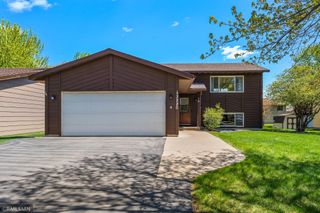 3220 Marlin Avenue, Vadnais Heights, MN 55127