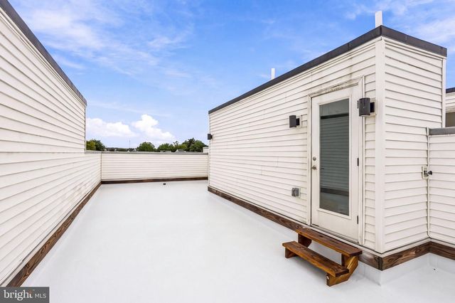 305 FOUNTAIN ST, Philadelphia, PA 19128