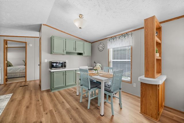 380 Upchurch Drive, Buchanan, TN 38222