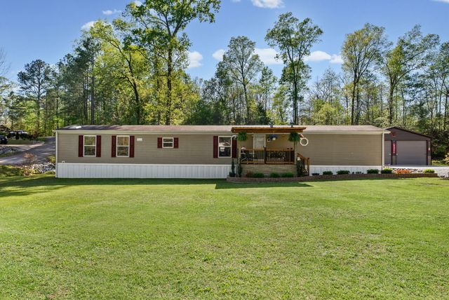 380 Upchurch Drive, Buchanan, TN 38222