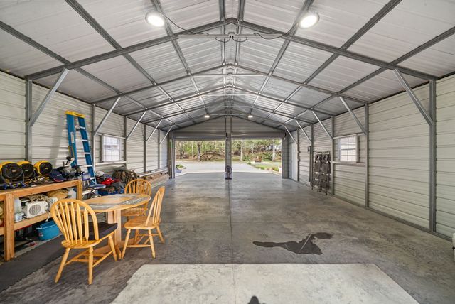 380 Upchurch Drive, Buchanan, TN 38222