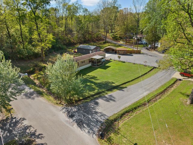380 Upchurch Drive, Buchanan, TN 38222