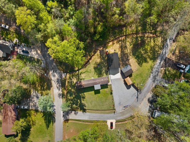380 Upchurch Drive, Buchanan, TN 38222