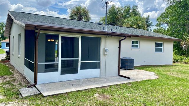 932 Grogan Avenue, Sebring, FL 33875