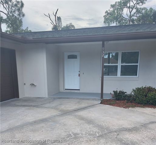 932 Grogan Avenue, Sebring, FL 33875