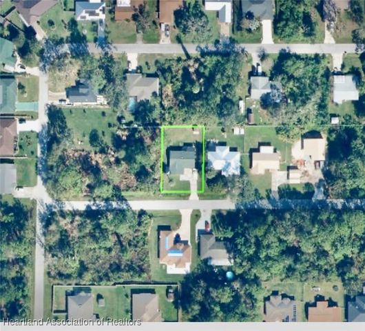 932 Grogan Avenue, Sebring, FL 33875