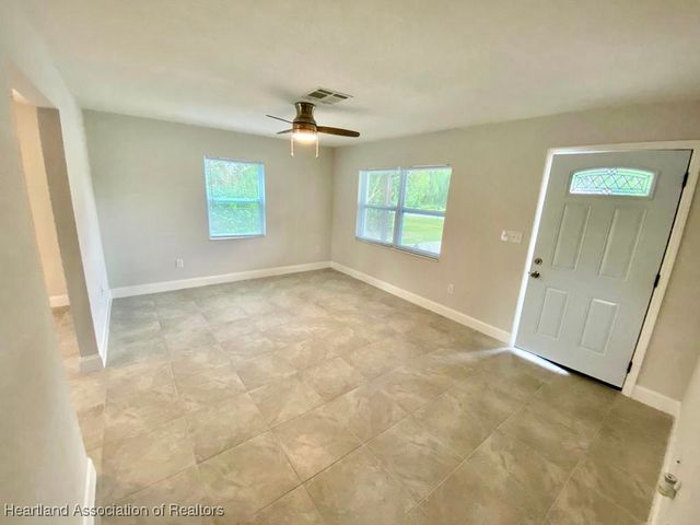 932 Grogan Avenue, Sebring, FL 33875