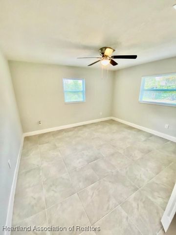 932 Grogan Avenue, Sebring, FL 33875