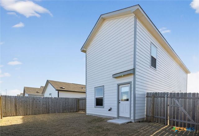 612 Marty Allen Loop, Jarrell, TX 76537