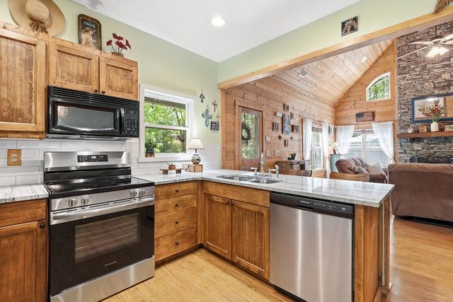 97 Cypress Circle, Ellijay, GA 30540