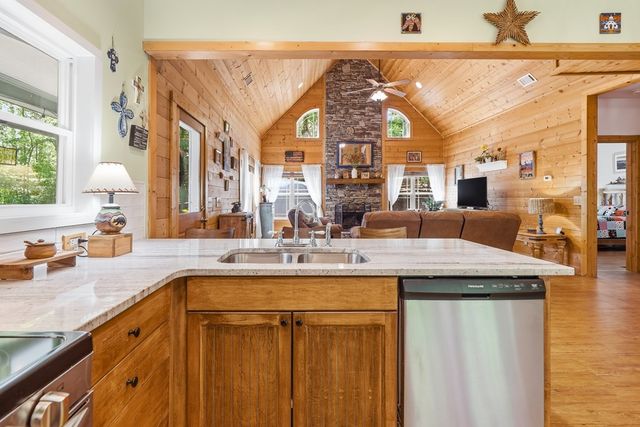 97 Cypress Circle, Ellijay, GA 30540