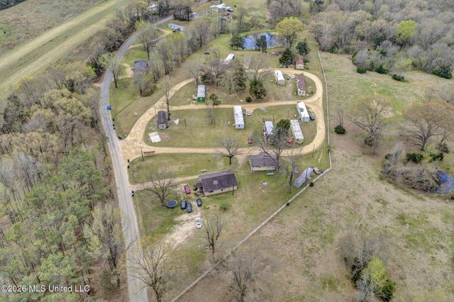 400 Red Hill Circle, Batesville, MS 38606