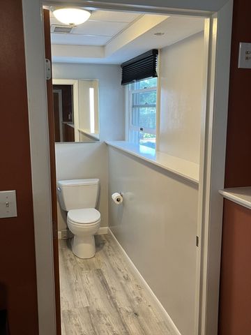 22 Briarwood Rd, Framingham, MA 01701