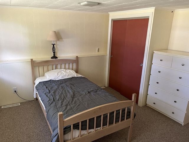 22 Briarwood Rd, Framingham, MA 01701