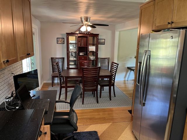 22 Briarwood Rd, Framingham, MA 01701