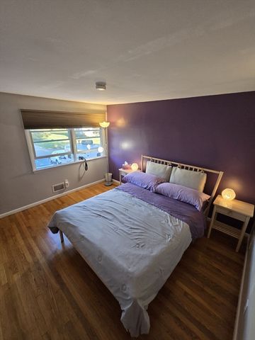 22 Briarwood Rd, Framingham, MA 01701