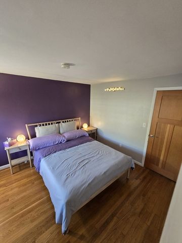 22 Briarwood Rd, Framingham, MA 01701