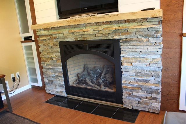 22 Briarwood Rd, Framingham, MA 01701