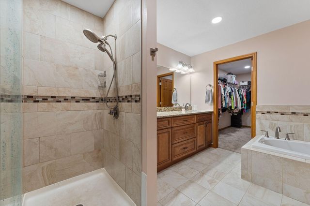 1260 N 500 E, Knox, IN 46534