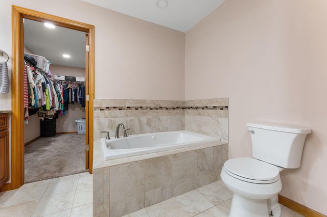 1260 N 500 E, Knox, IN 46534