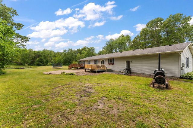 1260 N 500 E, Knox, IN 46534