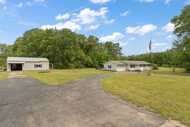 1260 N 500 E, Knox, IN 46534