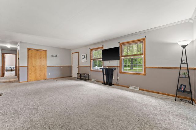 1260 N 500 E, Knox, IN 46534