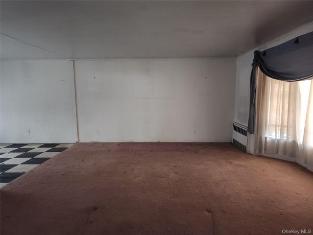 840 Sharon Lane, Westbury, NY 11590