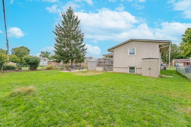 549 Locust Lane 549 Locust Lane, Troy, OH 45373