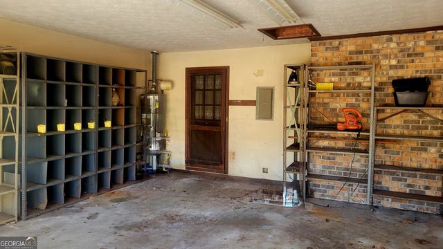 963 Blackberry Court, Ellenwood, GA 30294